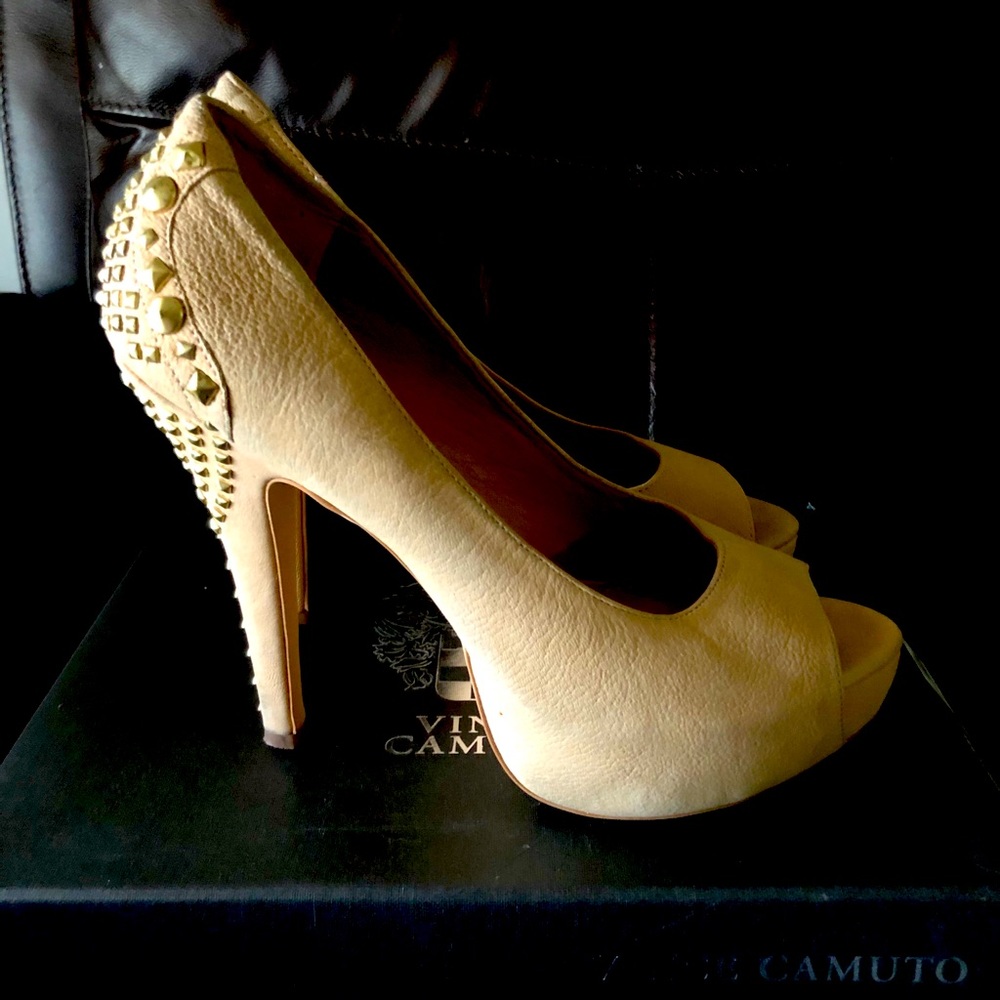 Vince camuto shoes nude aviator sheep